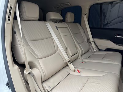 2025 Toyota LAND CRUISER 300 缩略图 36