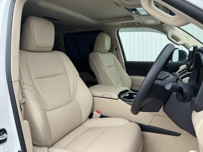 2025 Toyota LAND CRUISER 300 缩略图 34