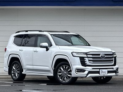 2025 Toyota LAND CRUISER 300 photo 7