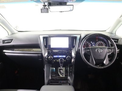 TOYOTA ALPHARD - 4