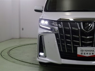 TOYOTA ALPHARD - 9