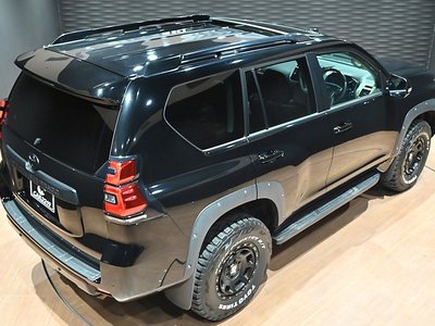 TOYOTA LAND CRUISER PRADO - 8