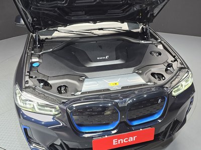 صورة 7 لـ 2022 BMW IX3