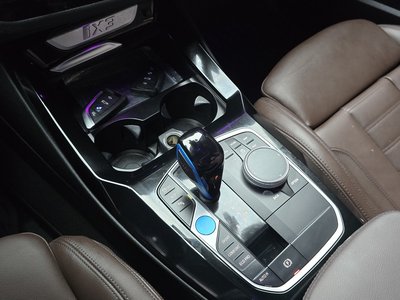 2022 BMW IX3 — миниатюра 12