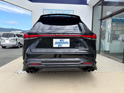 صورة 6 لـ 2023 Lexus RX