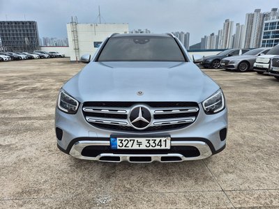 صورة 2 لـ 2021 Mercedes-BENZ GLC