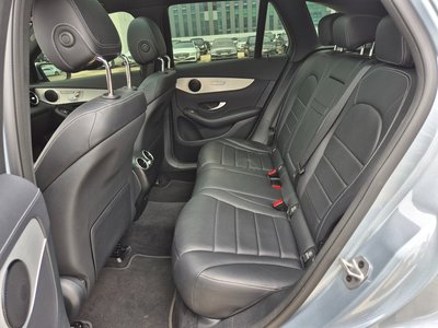 صورة 8 لـ 2021 Mercedes-BENZ GLC