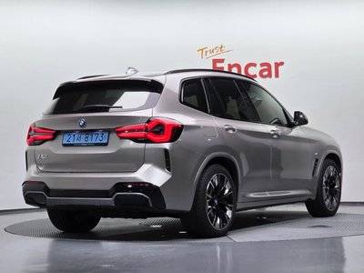 2024 BMW IX3 photo 5