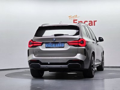 2024 BMW IX3 photo 4