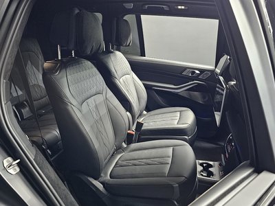 2021 BMW X7 thumbnail 11