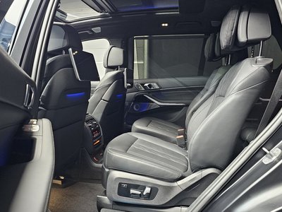 2021 BMW X7 thumbnail 12