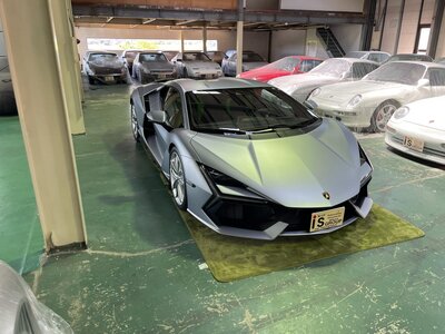 LAMBORGHINI REVUELTO - 8