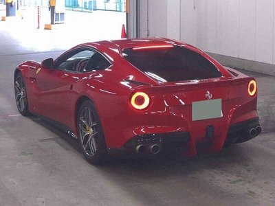صورة 1 لـ 2016 FERRARI F12 BERLINETTA