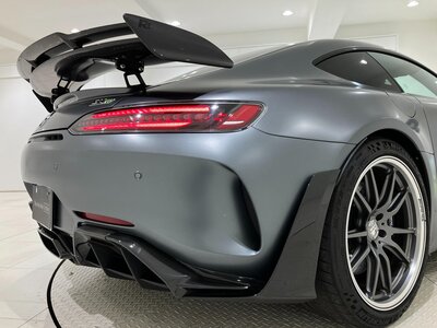 MERCEDES-BENZ GT AMG - 9