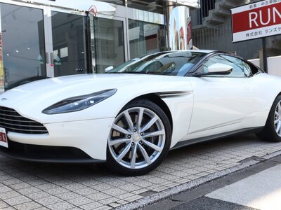 ASTON MARTIN DB11