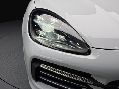 PORSCHE CAYENNE - 9