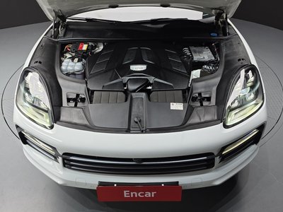 PORSCHE CAYENNE - 7