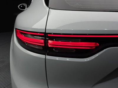 PORSCHE CAYENNE - 10
