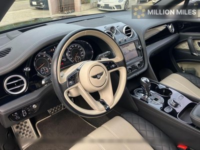 BENTLEY BENTAYGA - 7