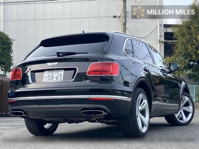 BENTLEY BENTAYGA - 10