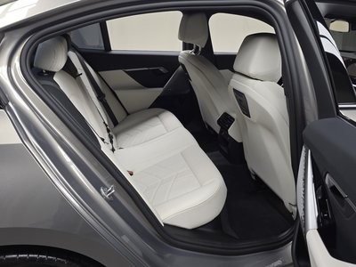 2025 BMW 5 SERIES — миниатюра 17
