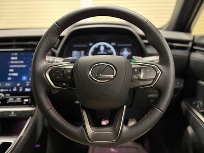 2025 Lexus LBX 缩略图 16