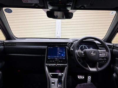 2025 Lexus LBX 缩略图 23
