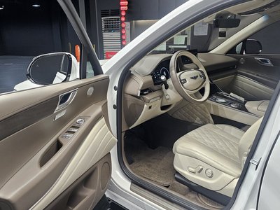 2022 Genesis GV80 thumbnail 13