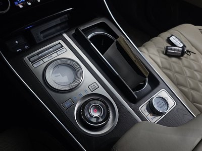 2022 Genesis GV80 thumbnail 12