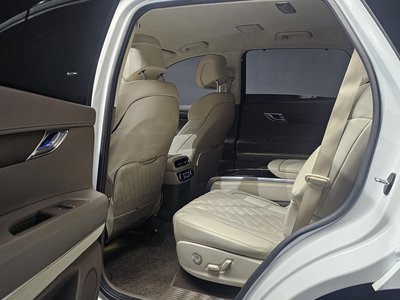 2022 Genesis GV80 thumbnail 16