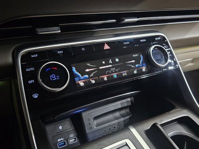 2022 Genesis GV80 thumbnail 29