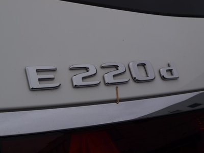 MERCEDES-BENZ E-CLASS - 9