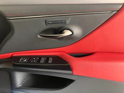 2021 Lexus ES 缩略图 17