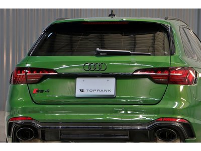 2021 AUDI RS4 AVANT — миниатюра 32