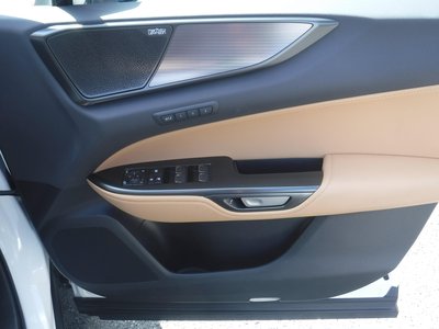 2024 Lexus NX — миниатюра 35