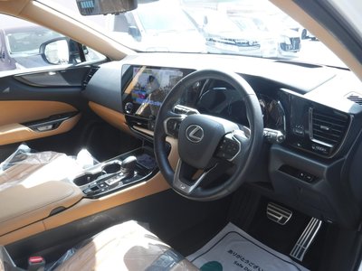 2024 Lexus NX — миниатюра 18