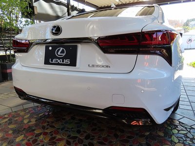 LEXUS LS - 2