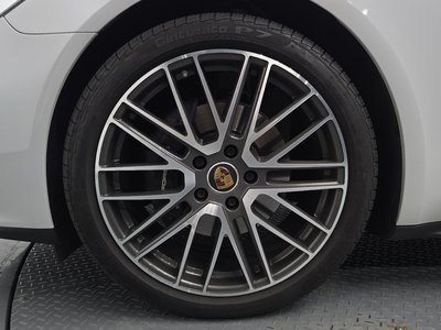 PORSCHE PANAMERA - 6
