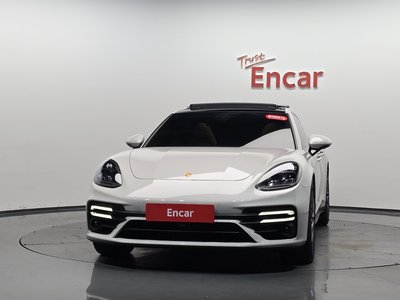 PORSCHE PANAMERA - 2