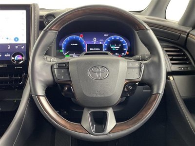 2023 Toyota VELLFIRE photo 8
