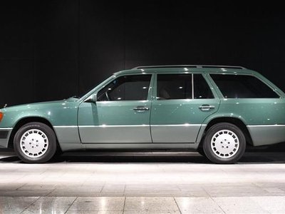 MERCEDES-BENZ MEDIUM-CLASS - 9