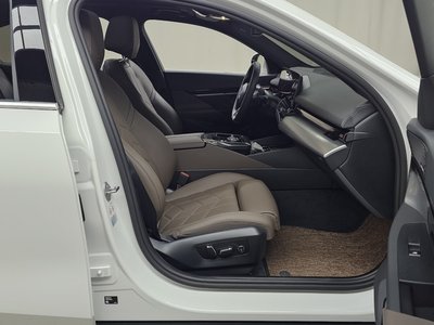 2024 BMW 5 SERIES — миниатюра 16
