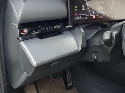 2024 BMW 5 SERIES — миниатюра 26