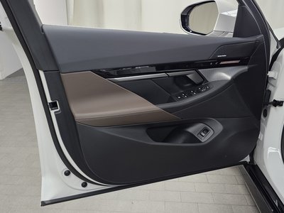 2024 BMW 5 SERIES — миниатюра 14