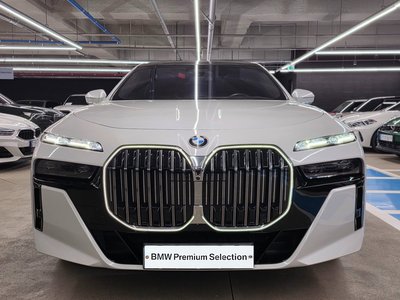 BMW 7 SERIES - 2