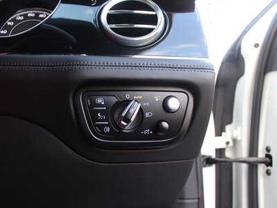 BENTLEY BENTAYGA - 9