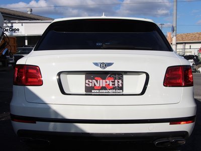 BENTLEY BENTAYGA - 4