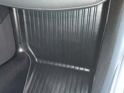TESLA MODEL Y - 10