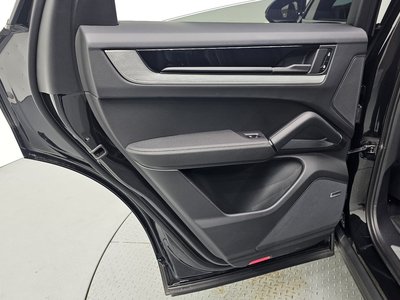 2025 Porsche CAYENNE 缩略图 15
