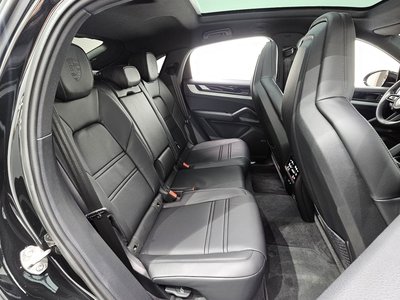 2025 Porsche CAYENNE 缩略图 24